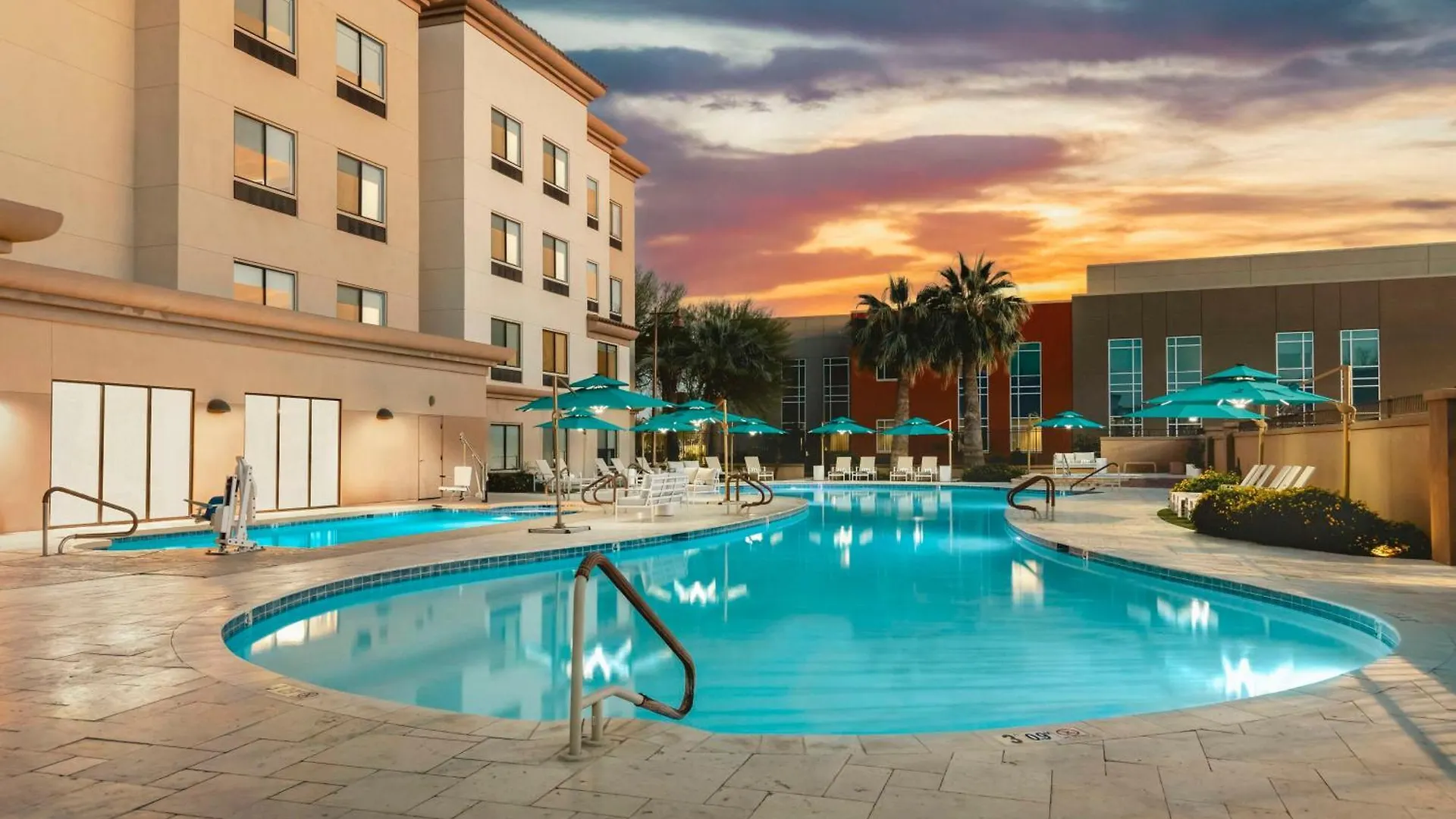 Doubletree By Hilton Phoenix-Gilbert Hotel